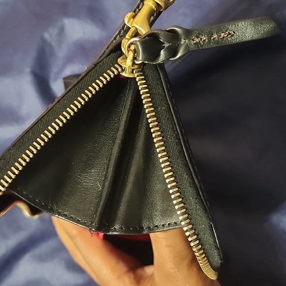 Dooney&Bourke Wallet - Picture 6 of 10